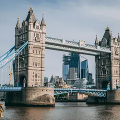 Tower Bridge, em Londres